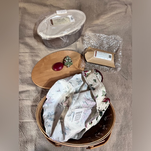 Longaberger 2007 Sweets Treats Red Basket Combo with Extra Christmas Knob, EUC - Picture 5 of 15